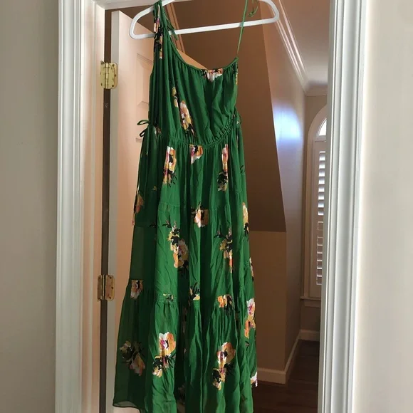 ALC off shoulder floral dress, size 4 ALC off shoulder floral dress, size 4